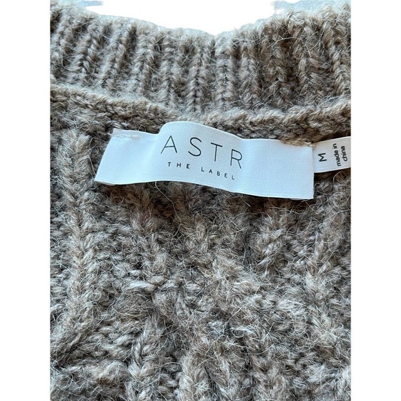 Astr The Label Medina Cabel Knit Sweater Vest in Beige- Size M- NWOT - Picture 7 of 11